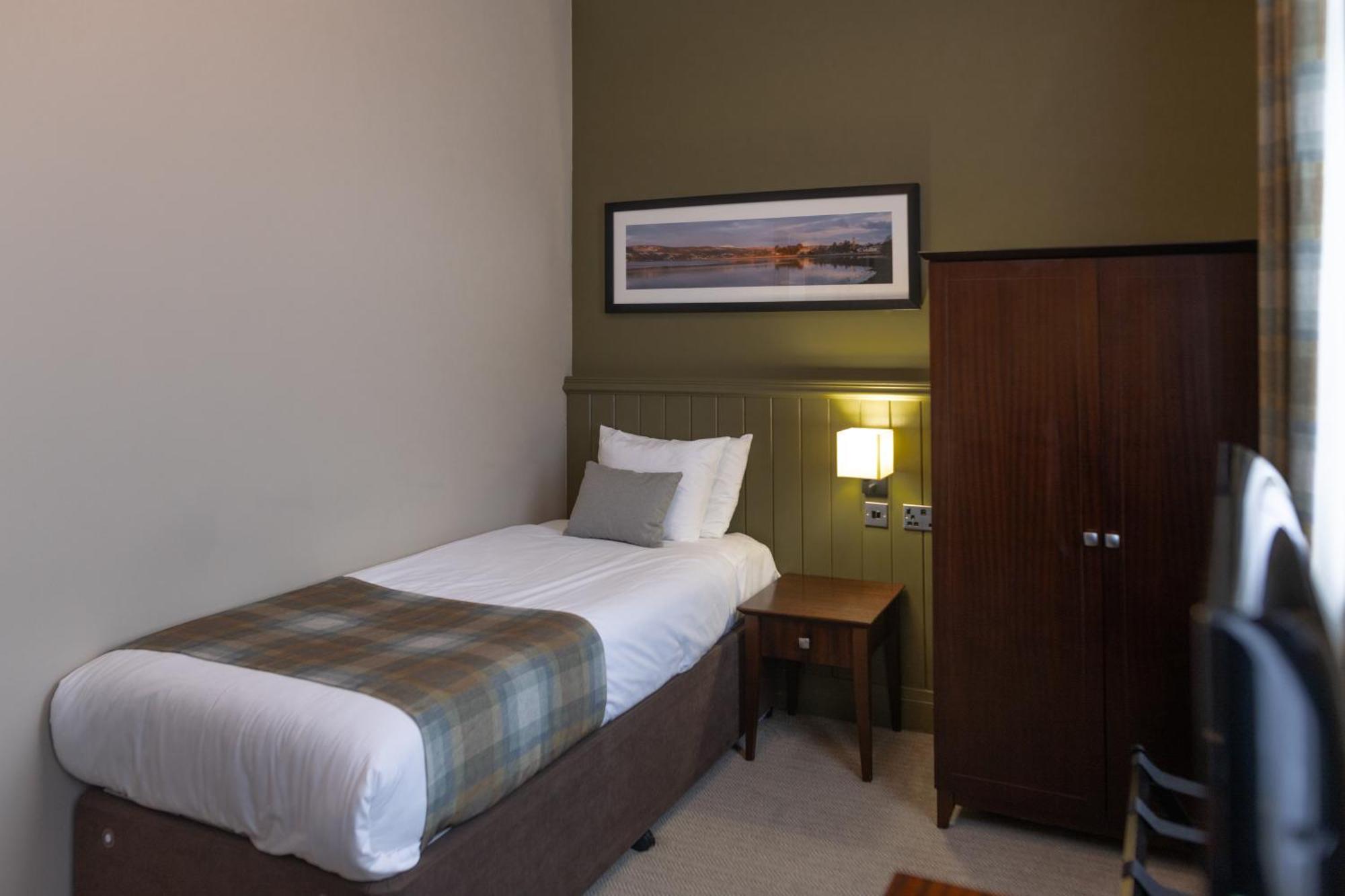 Rosslea Hall Hotel Rhu Room photo